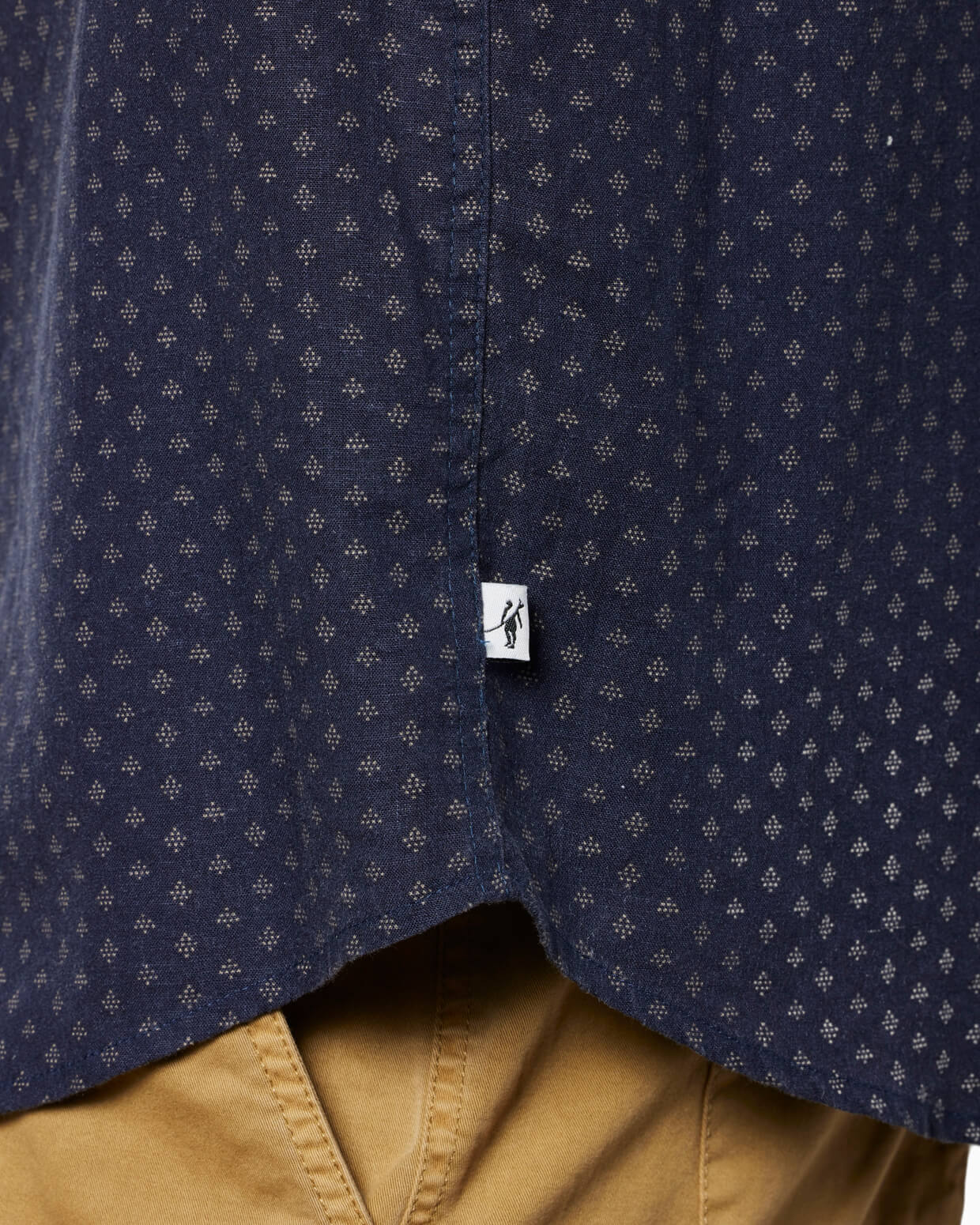 Coastline Woven | Navy Micro Mark