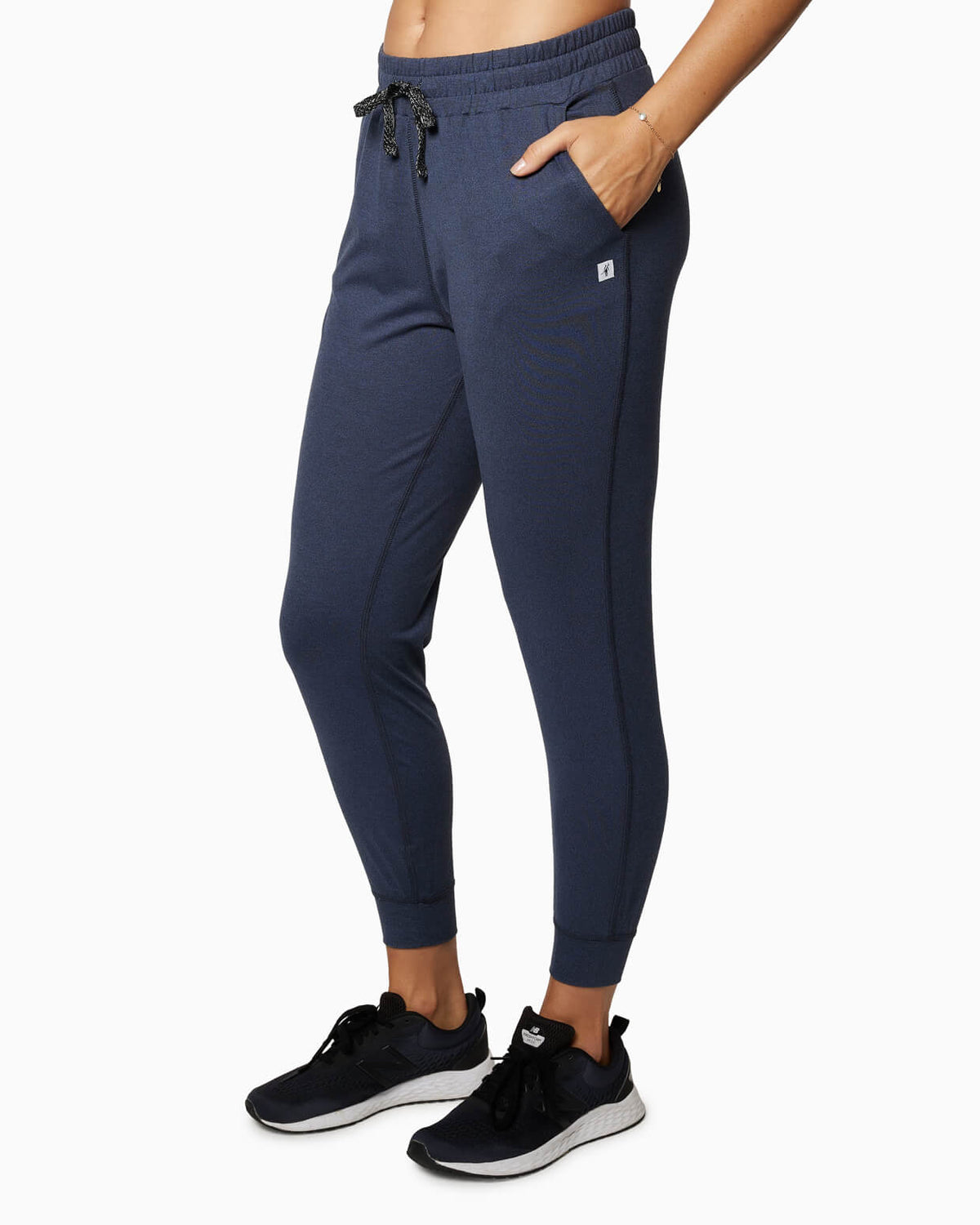 Cove Jogger | Women's HEATHER BLUE front #color_heather blue